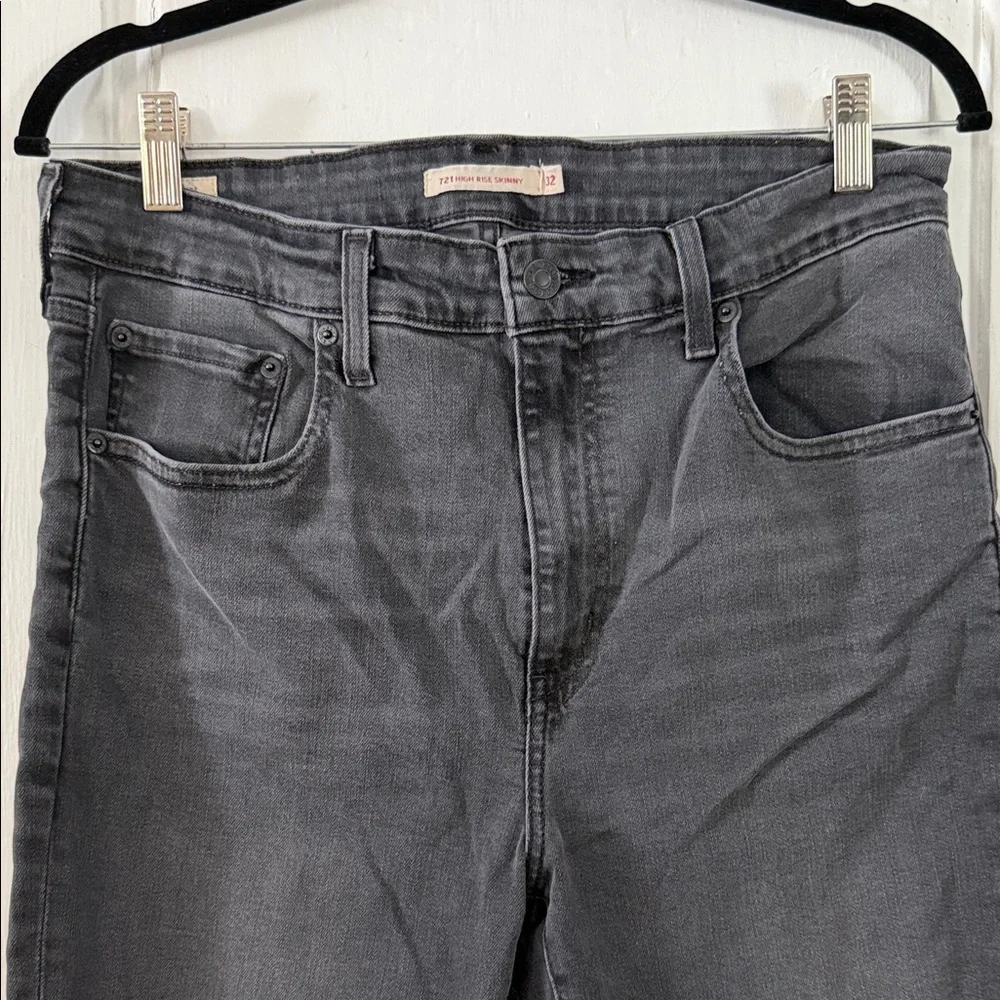 Levi's High-Rise Black Skinny Women's Jeans
